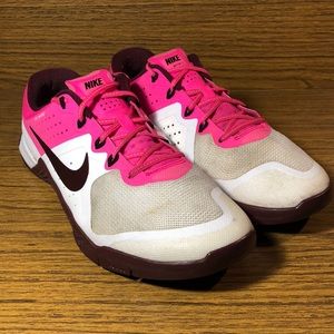 Nike Women’s Metcon 2 Pink Blast